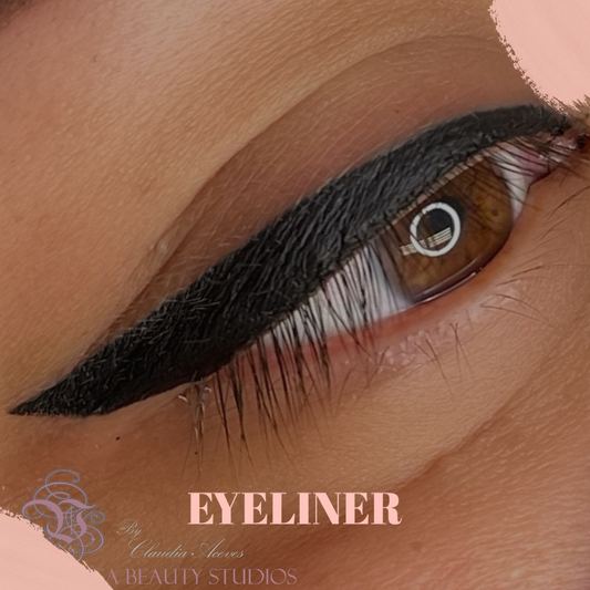 Eyeliner  by Claudia Aceves